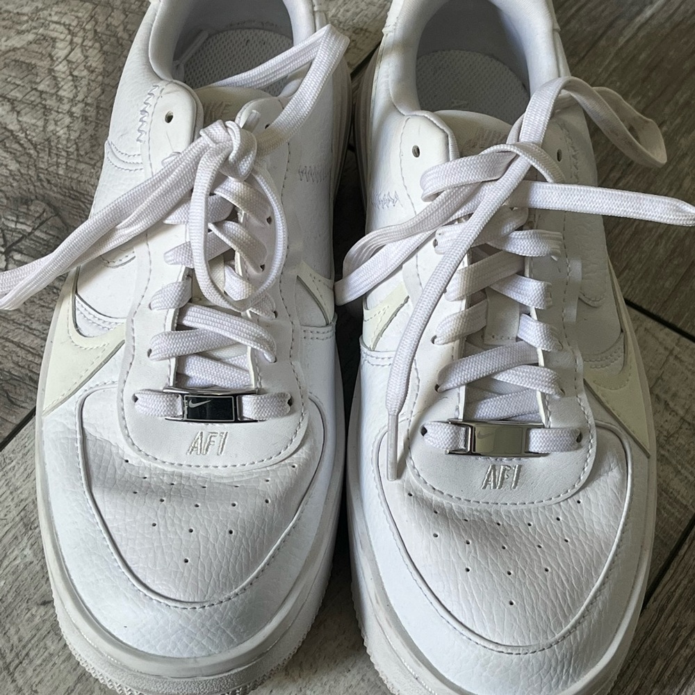Nike White Airforce 1